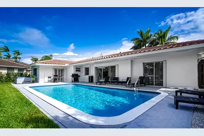1250 SE 10th Street, Deerfield Beach, FL 33441 - Photo 3