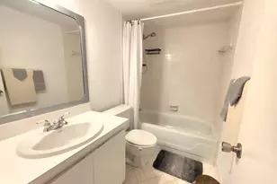 3402 Gardens E Dr, Palm Beach Gardens, FL 33410 - Photo 15