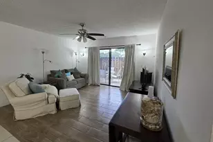 3402 Gardens E Dr, Palm Beach Gardens, FL 33410 - Photo 3