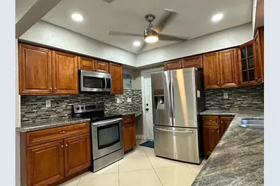 650 E Campus Circle, Fort Lauderdale, FL 33312 - Photo 9