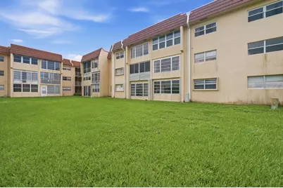 8841 Sunrise Lakes Boulevard #304, Sunrise, FL 33322 - Photo 23