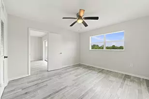 8841 Sunrise Lakes Blvd, Sunrise, FL 33322 - Photo 15