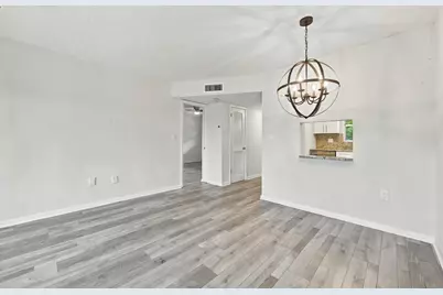 8841 Sunrise Lakes Boulevard #304, Sunrise, FL 33322 - Photo 7