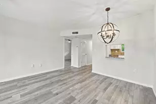 8841 Sunrise Lakes Blvd, Sunrise, FL 33322 - Photo 7