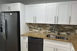 140 Lake Nancy Ln, West Palm Beach, FL 33411 - Photo 7