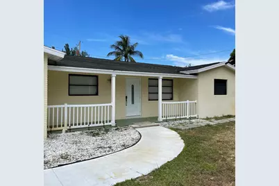 528 N Margaret Court, West Palm Beach, FL 33413 - Photo 3