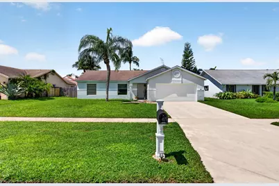 39 Cedar Circle, Boynton Beach, FL 33436 - Photo 1