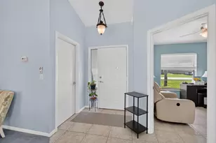 39 Cedar Cir, Boynton Beach, FL 33436 - Photo 3