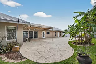 1206 Dolphin Rd, Singer Island, FL 33404 - Photo 63