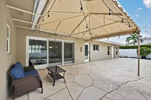 1206 Dolphin Rd, Singer Island, FL 33404 - Photo 57
