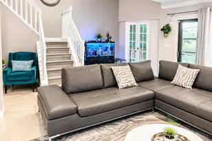 9523 NW 38th Pl, Sunrise, FL 33351 - Photo 3