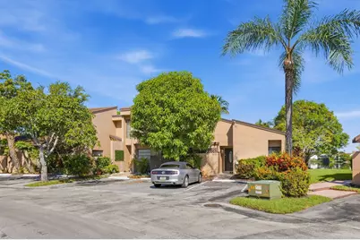 9523 NW 38th Place, Sunrise, FL 33351 - Photo 13