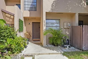 9523 NW 38th Pl, Sunrise, FL 33351 - Photo 15