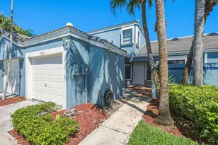 8429 Waterford Cir, Tamarac, FL 33321 - Photo 3