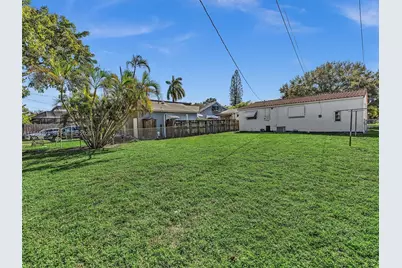 2539 Cleveland Street, Hollywood, FL 33020 - Photo 15