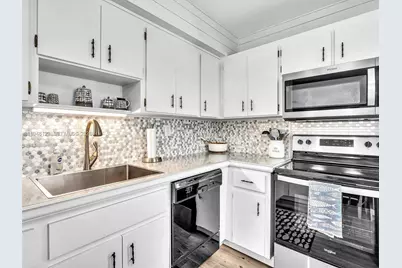 2539 Cleveland Street, Hollywood, FL 33020 - Photo 7
