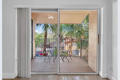 10765 Cleary Boulevard #307, Plantation, FL 33324 - Photo 7
