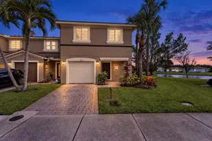 2631 SW Marshfield Ct, Port Saint Lucie, FL 34953 - Photo 1