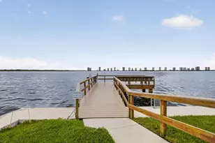 111 Shore Ct, North Palm Beach, FL 33408 - Photo 3