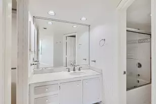 5420 N Ocean Dr, Singer Island, FL 33404 - Photo 37