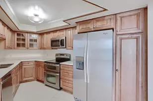 5420 N Ocean Dr, Singer Island, FL 33404 - Photo 25