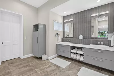 7037 SE Harbor Circle, Stuart, FL 34996 - Photo 29