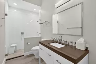 7037 SE Harbor Cir, Stuart, FL 34996 - Photo 43
