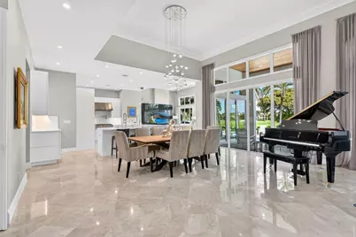 7037 SE Harbor Circle, Stuart, FL 34996 - Photo 9