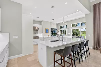 7037 SE Harbor Circle, Stuart, FL 34996 - Photo 13