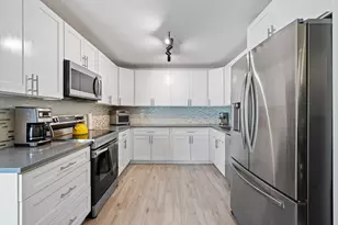 8980 NW 25th St, Sunrise, FL 33322 - Photo 3