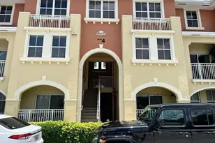 10805 NW 89th Terrace, Doral, FL 33178 - Photo 3