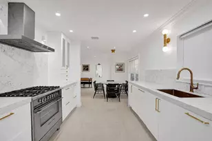 247 SE 3rd Ave, Delray Beach, FL 33483 - Photo 17