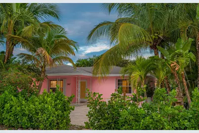 247 SE 3rd Avenue, Delray Beach, FL 33483 - Photo 1