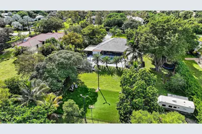 5928 NW 77th Terrace, Parkland, FL 33067 - Photo 9