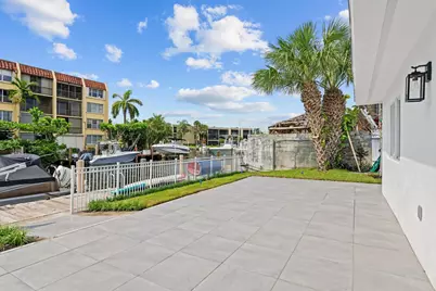 1814 SE 7th Street, Pompano Beach, FL 33060 - Photo 13
