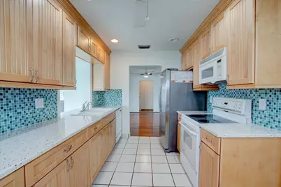 2198 SW 12th Avenue, Boynton Beach, FL 33426 - Photo 15