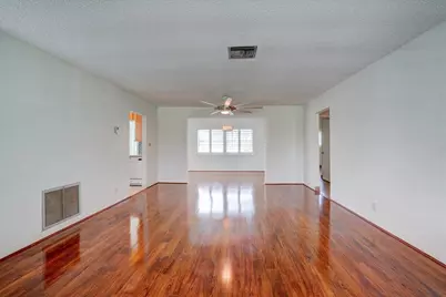 2198 SW 12th Avenue, Boynton Beach, FL 33426 - Photo 5