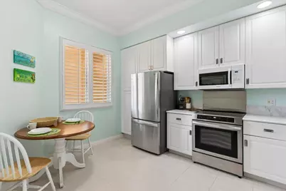 19 Harbour Isle Drive W #202, Fort Pierce, FL 34949 - Photo 9