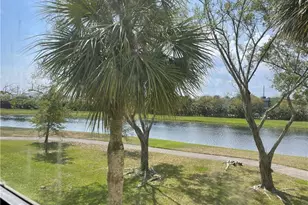 2322 S Cypress Bend Dr, Pompano Beach, FL 33069 - Photo 21