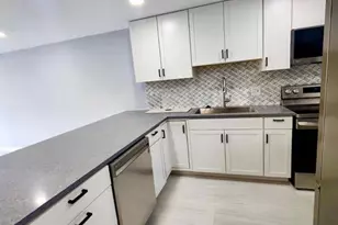 2322 S Cypress Bend Dr, Pompano Beach, FL 33069 - Photo 3