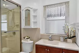 328 Monroe Dr, West Palm Beach, FL 33405 - Photo 45