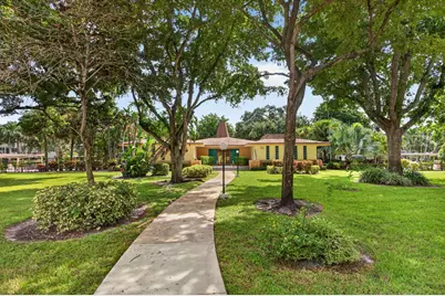 5181 W Oakland Park Boulevard #104, Lauderdale Lakes, FL 33313 - Photo 21
