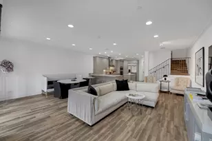 105 Isle of Venice Dr, Fort Lauderdale, FL 33301 - Photo 19