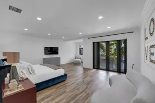 105 Isle of Venice Dr, Fort Lauderdale, FL 33301 - Photo 23