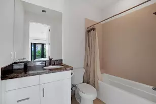 105 Isle of Venice Dr, Fort Lauderdale, FL 33301 - Photo 35