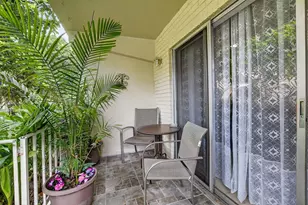555 SE 8th St, Deerfield Beach, FL 33441 - Photo 21
