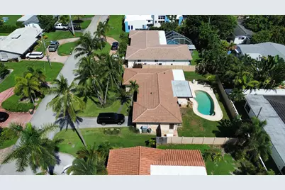 2630 NE 53rd Court, Lighthouse Point, FL 33064 - Photo 5