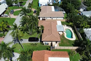 2630 NE 53rd Ct, Lighthouse Point, FL 33064 - Photo 5