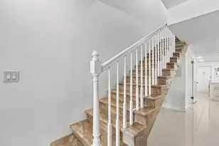 1521 Sorrento Dr, Weston, FL 33326 - Photo 19