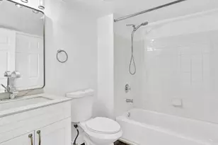 2433 Centergate Dr, Miramar, FL 33025 - Photo 37